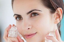2 cách sẽ lỗ chân lông tại nhà ai cũng làm được