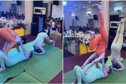 Góc khó hiểu: 3 cô gái mặc đồ bó sát biểu diễn yoga góp vui ở đám cưới, quan khách phản ứng gây chú ý