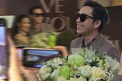 Hậu ồn ào với Nam Em, Bạch Công Khanh rạng rỡ xuất hiện tại 'ngày vui' của 1 nữ ca sĩ