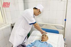 Hơn 5 giờ phẫu thuật, bóc tách thành công khối u màng não kích thước lớn cho bệnh nhân