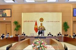 Cân nhắc quy định về thực hiện giao dịch qua sàn giao dịch bất động sản