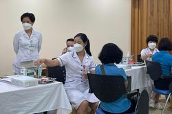 Ca mắc COVID-19 tăng trở lại, nhiều ca thở máy: Chuyên gia nhận định thế nào?