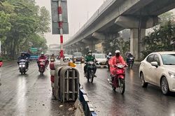 Phân làn đường Nguyễn Trãi: Cần quyết liệt xử phạt để người dân thay đổi thói quen