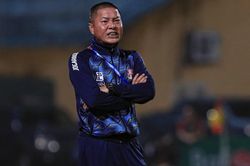HLV Chu Đình Nghiêm: 'Trọng tài thổi penalty thì chúng tôi phải chấp nhận'