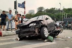 Làm thế nào để không đạp nhầm chân ga, chân phanh ô tô?