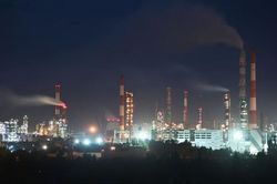 Nga bắt đầu cung cấp nhiên liệu cho Iran
