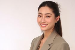 Lương Thùy Linh: 'Người đẹp đi với đại gia là chuyện bình thường'
