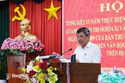 Tiếp tục xây dựng và phát triển văn học nghệ thuật trong thời kỳ mới