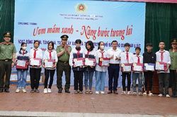 Ươm mầm xanh - Nâng bước tương lai