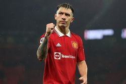 Paul Scholes: Lisandro Martinez dính chấn thương bất ổn