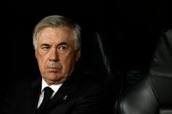 HLV Carlo Ancelotti không về tuyển Brazil