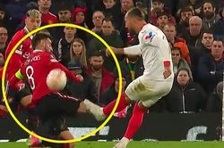 Bruno Fernandes dính án treo giò vì thẻ vàng lãng xẹt, fan MU nổi giận