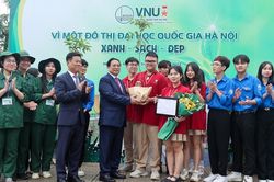Thủ tướng: Tập trung đào tạo nhân lực cao để có thể 'đi sau, về trước'
