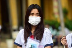 Con đăng ký học lớp 10 xa nhà, phụ huynh phải ký biên bản đảm bảo