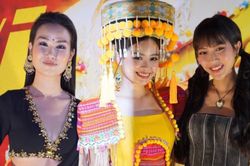 Diệu Nhi khoe vòng 2 thon gọn, Võ Hạ Trâm chiếm spotlight khi diện trang phục Ấn Độ