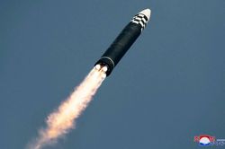 Triều Tiên tuyên bố thử thành công ICBM mới