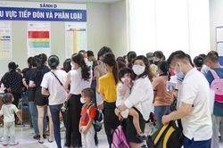 Trời nồm ẩm, lo 'bệnh chồng bệnh'