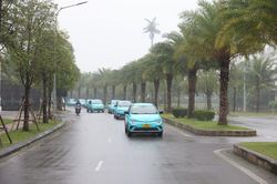 Khai trương hãng taxi thuần điện đầu tiên tại Việt Nam