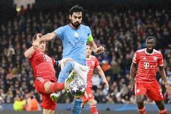 Đại diện Gundogan bác tin đạt thỏa thuận với Barca