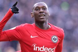 Kolo Muani chê MU, muốn đến Bayern Munich