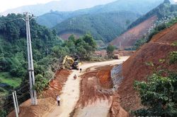 Phó Thủ tướng họp 'thúc' tiến độ giải ngân đầu tư công 9 tỉnh phía Bắc