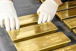 Giá vàng ngày 15/4: Sắp chạm kỷ lục, chuyên gia tiết lộ 5 lý do nhà đầu tư nên 'rót tiền'