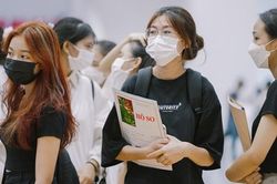 Nhiều trường đại học công bố điểm sàn các phương thức xét tuyển sớm