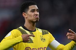 Man City dùng Haaland để lấy lòng Bellingham