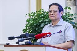 Thủ tướng: TP.HCM cần tập trung gỡ vướng cho doanh nghiệp, người dân