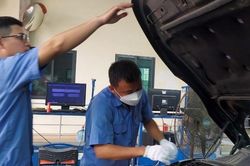 Sẽ xử lý nghiêm trung tâm đăng kiểm chỉ nhận xe chính chủ