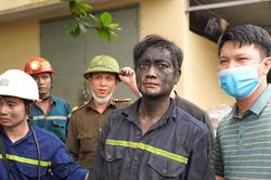 Cứu 2 công nhân mắc kẹt hơn 12 tiếng dưới hầm lò