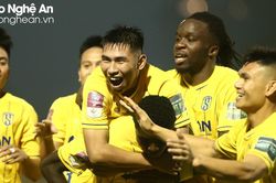 Nhìn lại những khoảnh khắc đẹp trong chiến thắng đầu tiên của Sông Lam Nghệ An tại V.League 2023