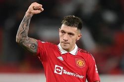 MU thắng nhiều hơn khi không có Lisandro Martinez