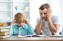 Bài tập tiếng Anh mẫu giáo khiến phụ huynh lên mạng cầu cứu đáp án