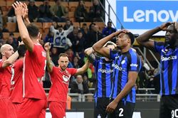 Thua sân nhà 3 trận liên tiếp, Inter vẫy vùng trong vũng lầy