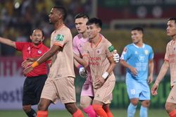 Bóng lăn trong tuần: 'Khóc cho người ở lại...'