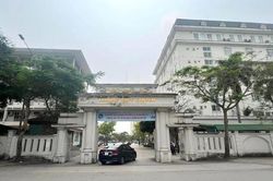 Xác minh việc nữ sinh tự tử nghi do bạo lực học đường