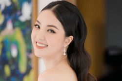 Nhan sắc 'cực phẩm' của Á hậu Thụy Vân sau 15 năm đăng quang