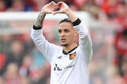 MU trở lại top 3 Premier League: Vũ điệu Antony