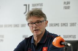 HLV Troussier: Tôi có tiêu chí riêng chọn cầu thủ U22 Việt Nam