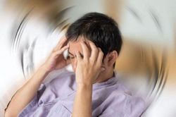 Nguyên nhân đau đầu ù tai chóng mặt