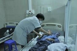 Ngày 17/4: Số ca mắc Covid-19 mới vượt quá 1.030 ca; 14 ca phải thở ô xy