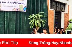 Học sinh tham gia sân khấu hóa tác phẩm văn học