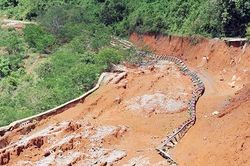 Hàng loạt thắng cảnh đang bị… bỏ hoang