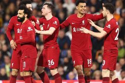 Salah và Jota tỏa sáng, Liverpool thắng Leeds bằng tỉ số của một set tennis