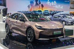 Cận cảnh Toyota bZ3 2023 từ 579 triệu đồng, bán 'sát vách' Việt Nam