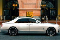 Rolls-Royce Ghost siêu sang độc nhất vô nhị 'đậm chất' Manchester