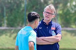 HLV Troussier chỉ ra đội tuyển mạnh nhất SEA Games 32