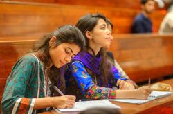 Trường Pakistan đóng cửa vì lạm phát