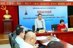 Nêu cao tinh thần trách nhiệm, khách quan, công tâm trong quá trình chấm Giải